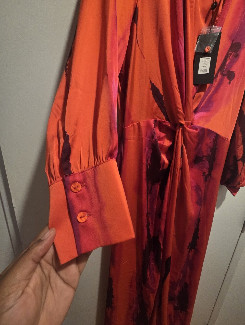 Fashion Nova Luxe Twist-Front Maxi Dress in Red and Pink Print - Picture 5 of 8